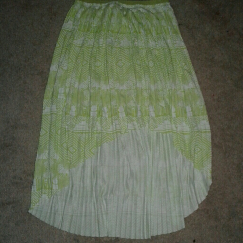 Green flowy skirt